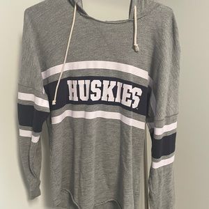 Pink oversized hoodie Uconn huskies